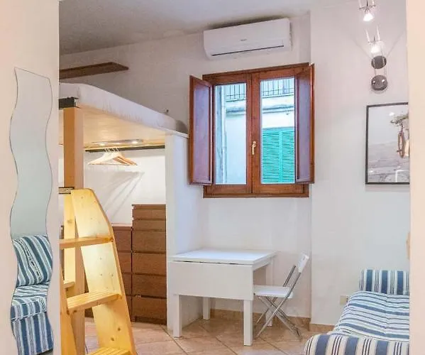 Easytopstay - Monti Apartment