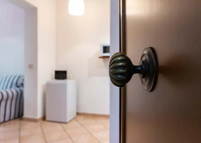 Easytopstay - Monti Apartment *