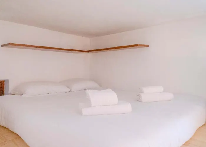 Easytopstay - Monti * Rom